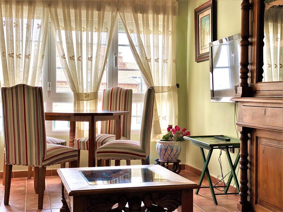 Housing Leon Marigold Apartment Exterior foto