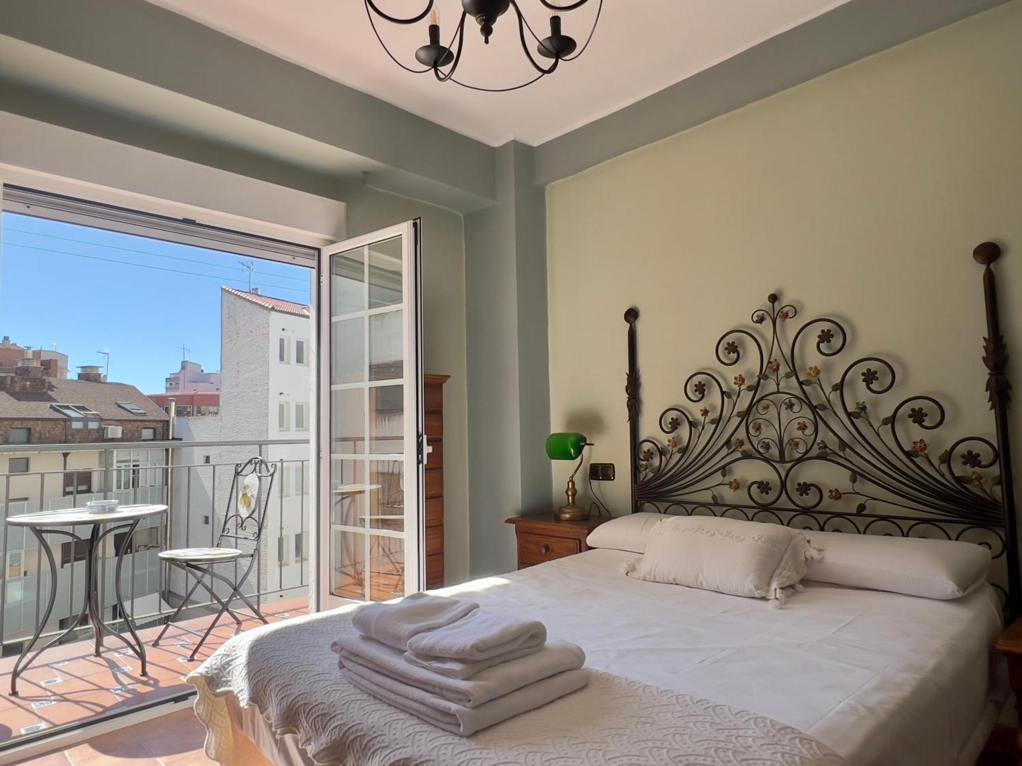 Housing Leon Marigold Apartment Exterior foto