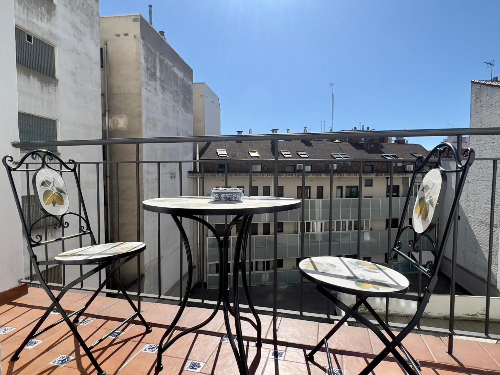 Housing Leon Marigold Apartment Exterior foto
